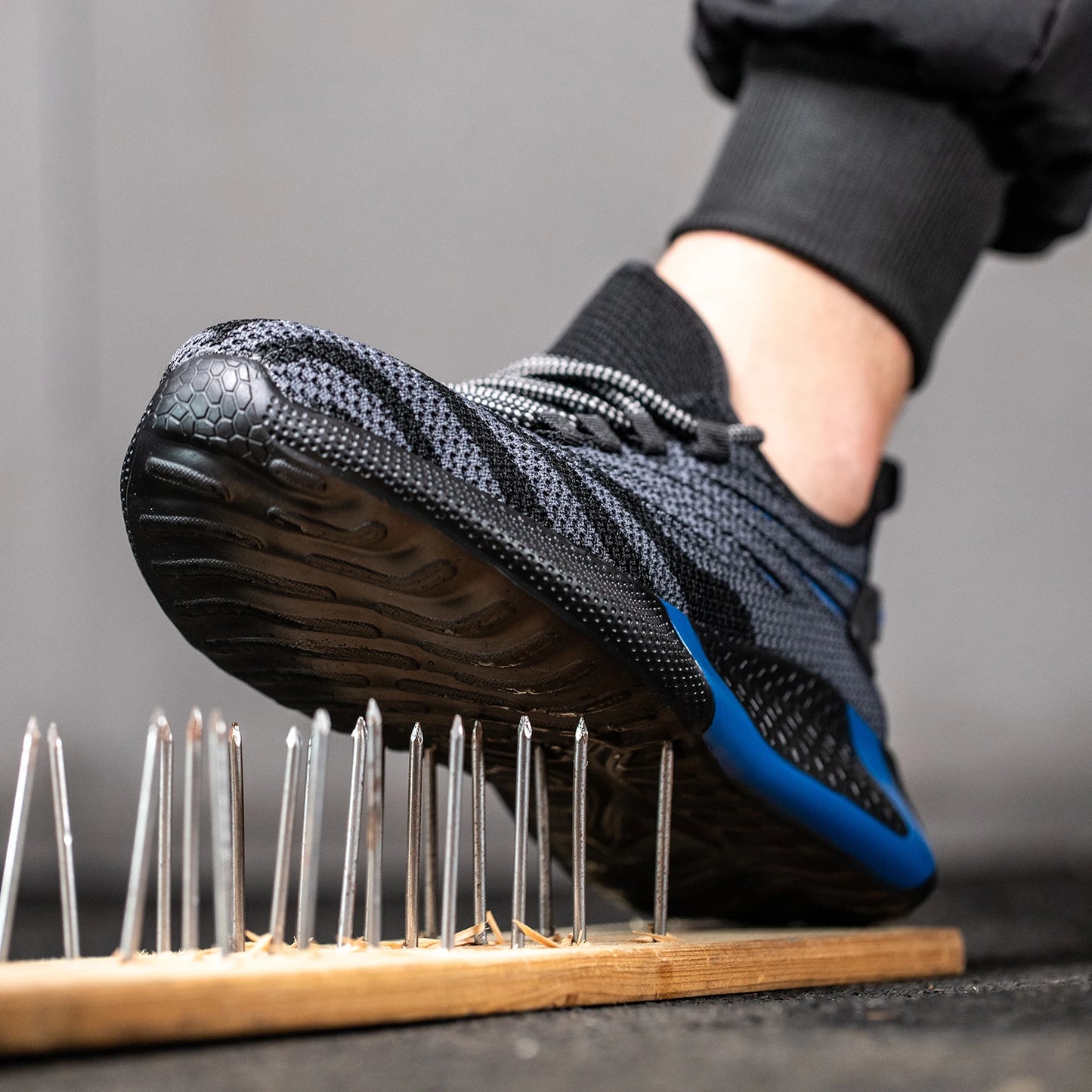 Anti-puncture Protective Shoes Lightweight Breathable Safety Boots